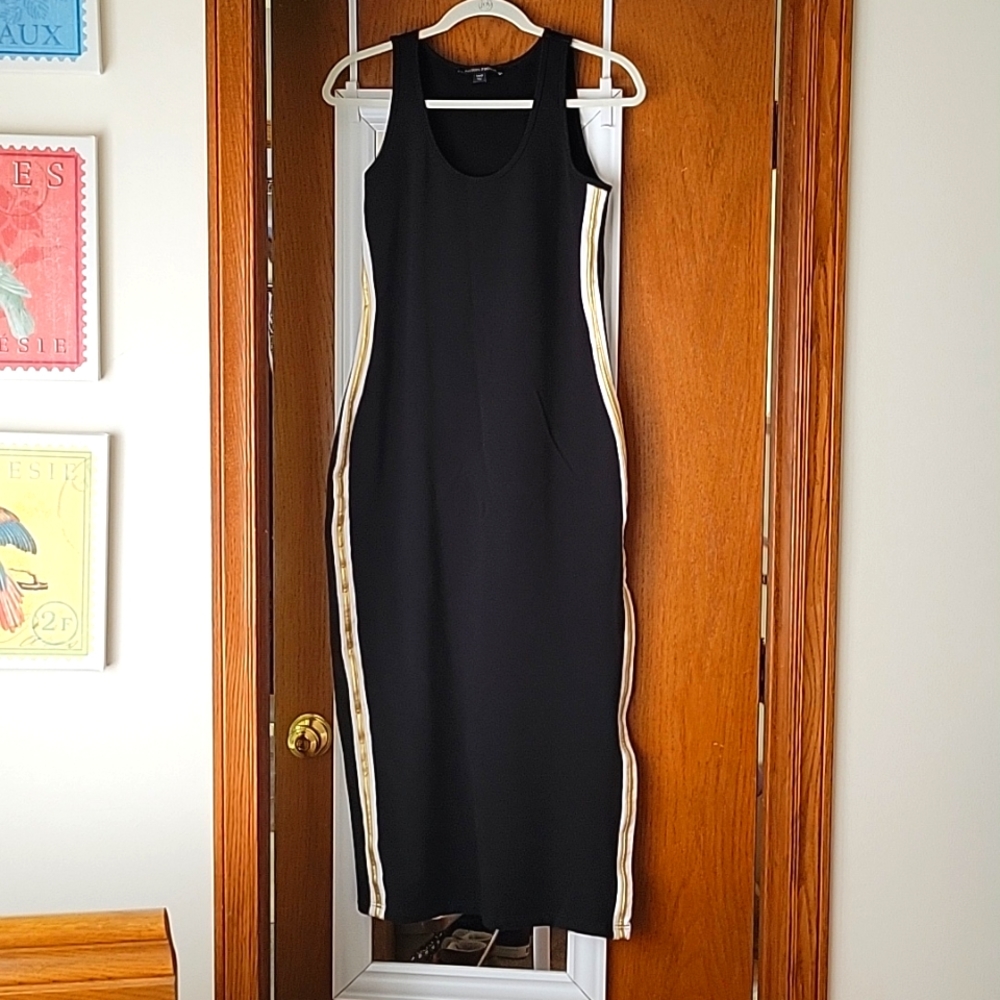 Boston Proper dress sz M side slit gold and white stripe down sides. Exc. cond.